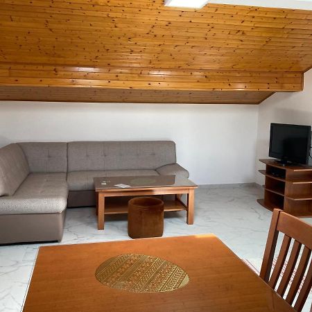 Apartments Hrnjic Умаг Екстериор снимка