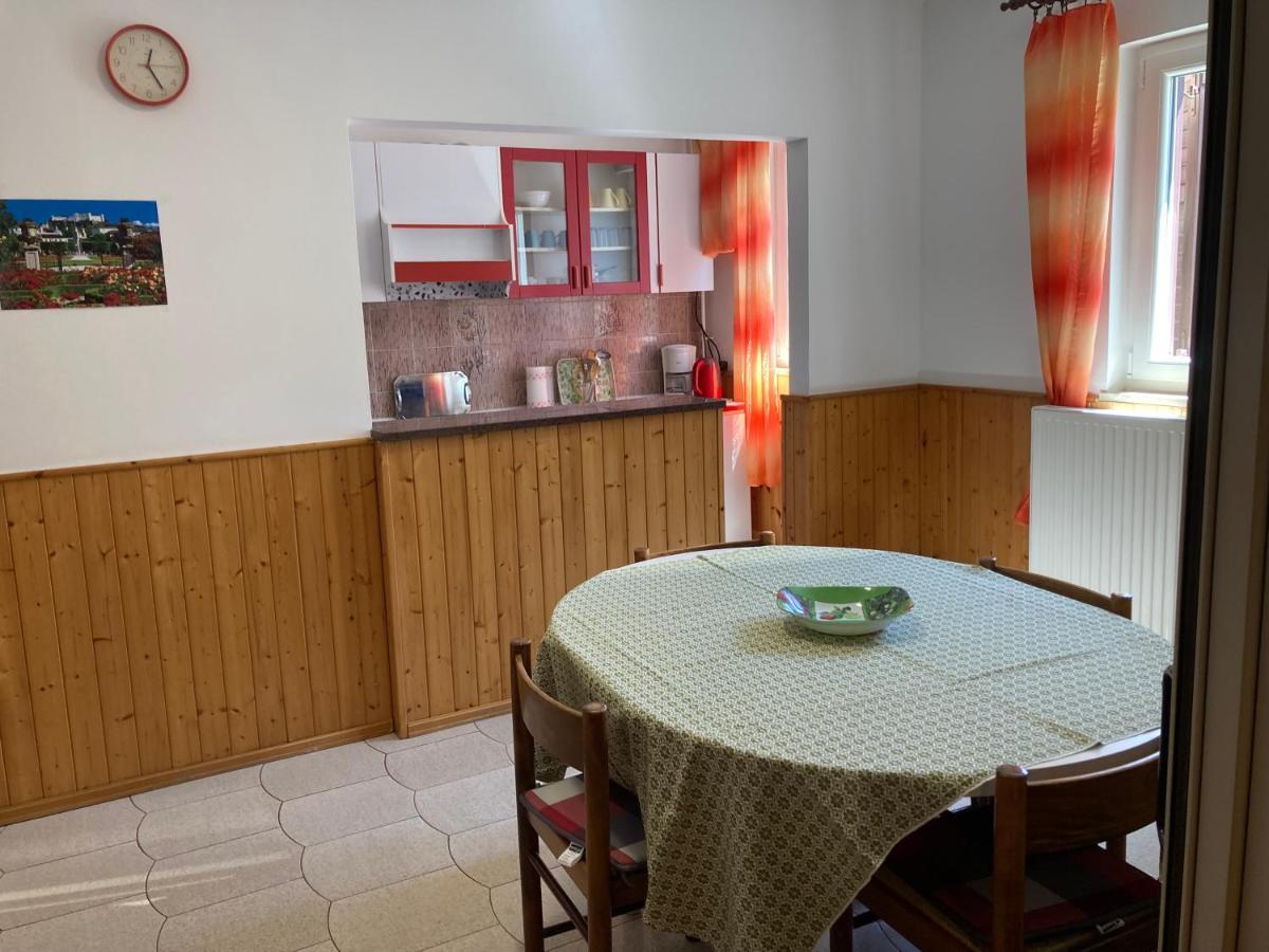 Apartments Hrnjic Умаг Екстериор снимка