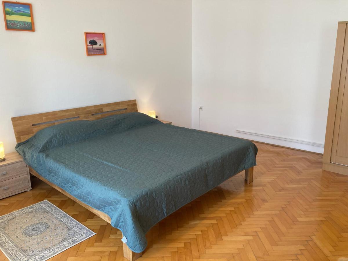 Apartments Hrnjic Умаг Екстериор снимка