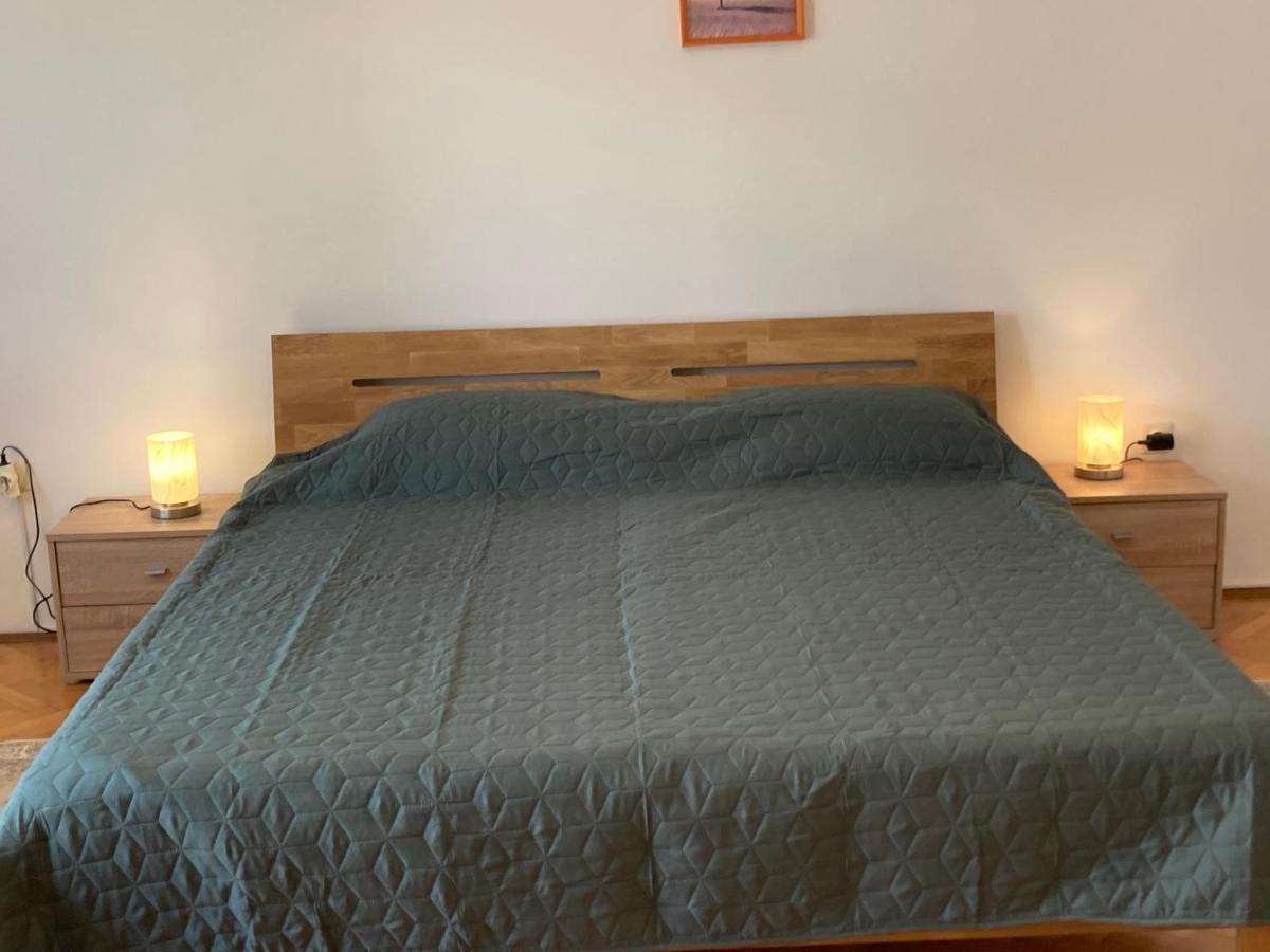Apartments Hrnjic Умаг Екстериор снимка