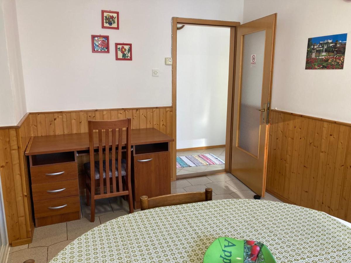 Apartments Hrnjic Умаг Екстериор снимка